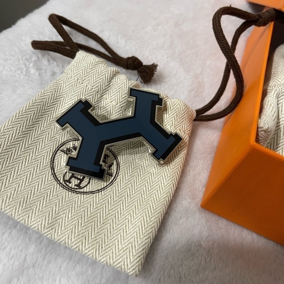 Authentic Hermes belt reversible - Picture 7 of 9